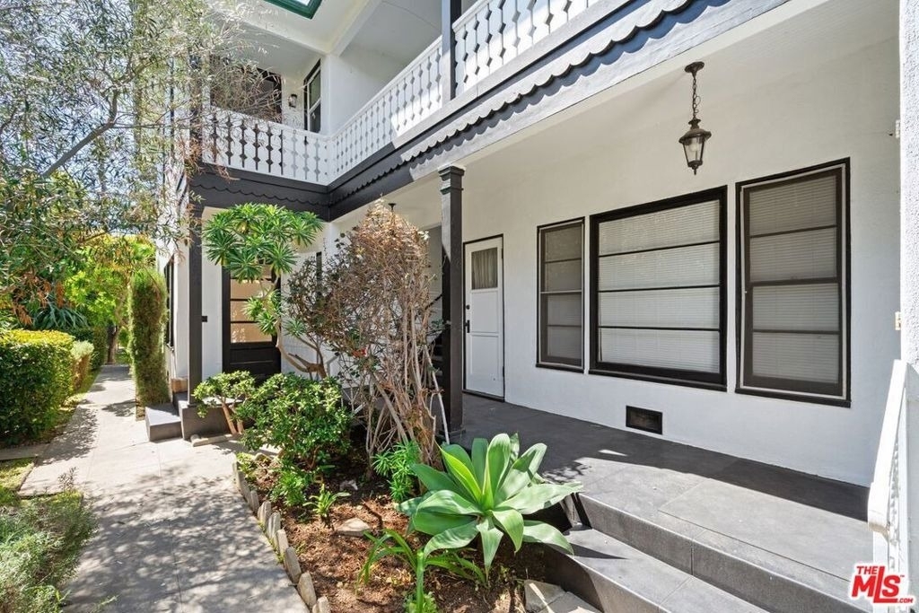 4526 St Elmo Drive - Photo 1