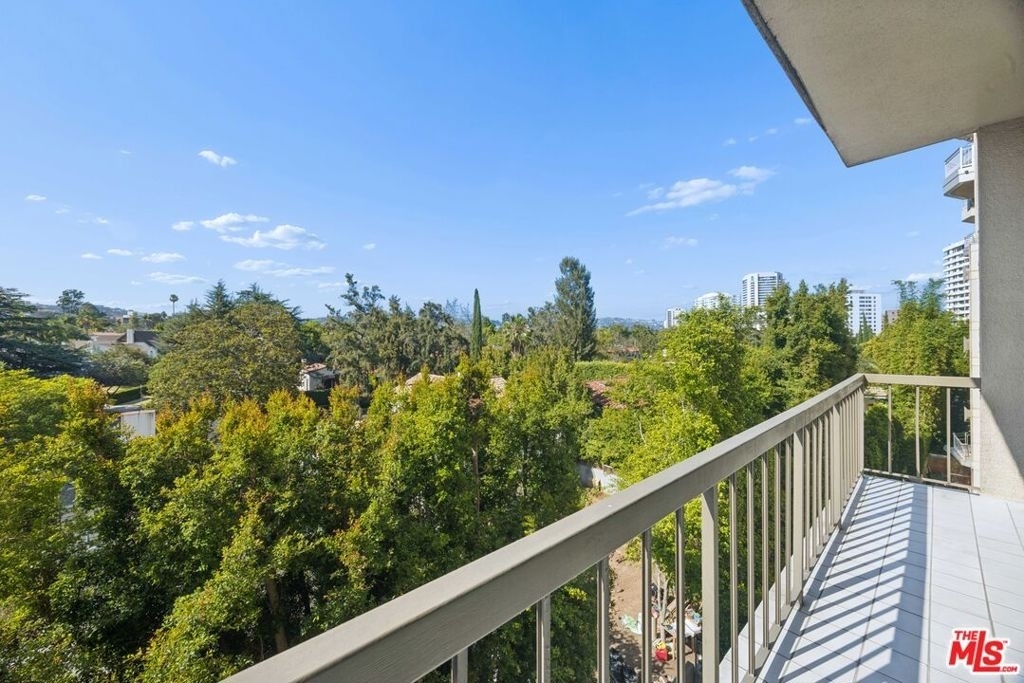 10747 Wilshire Boulevard - Photo 10