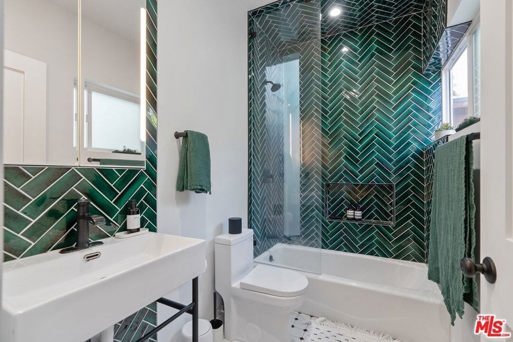 7507 1/2 Lexington Avenue - Photo 11
