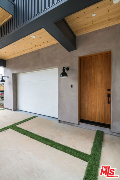 6112 Meridian Street - Photo 2