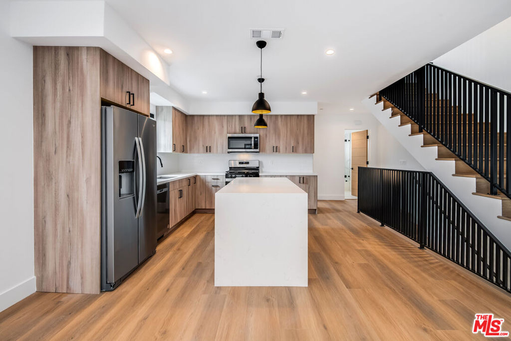 6112 Meridian Street - Photo 8