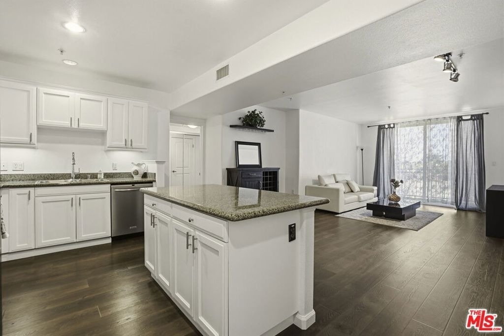 3740 Santa Rosalia Drive - Photo 16