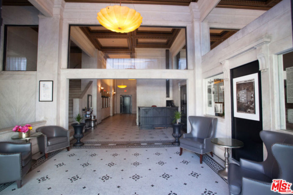108 W 2nd Street - Photo 15