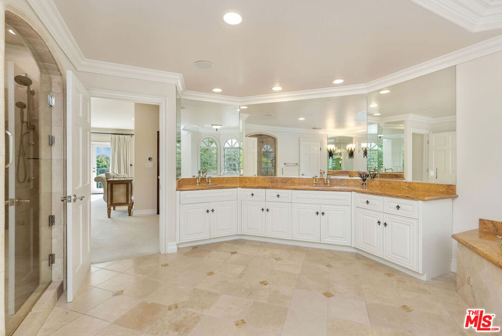 1922 Bel Air Road - Photo 24