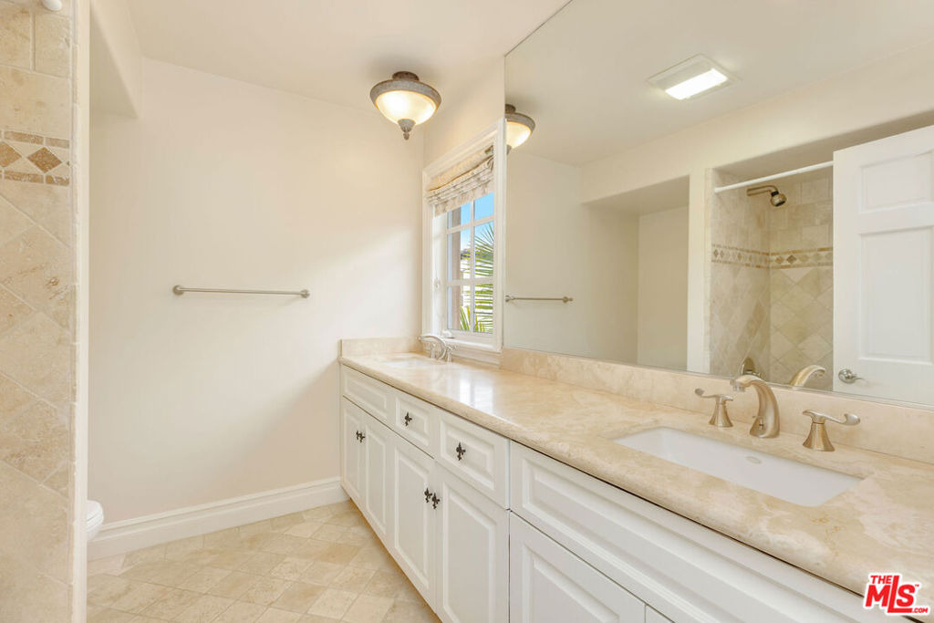 1922 Bel Air Road - Photo 35