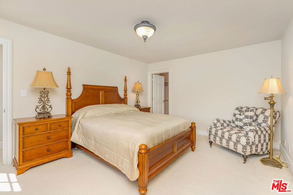 1922 Bel Air Road - Photo 32