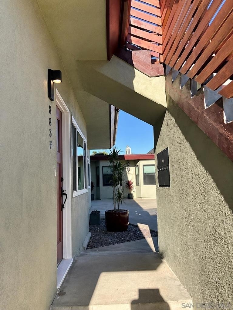 3034 Newell Street - Photo 3
