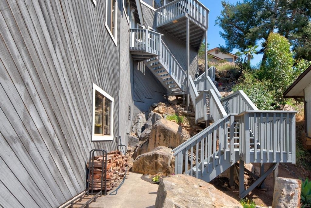 1539 San Miguel Ave - Photo 2