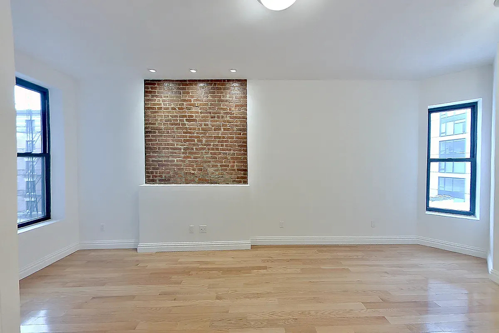 101 Lexington - Photo 0
