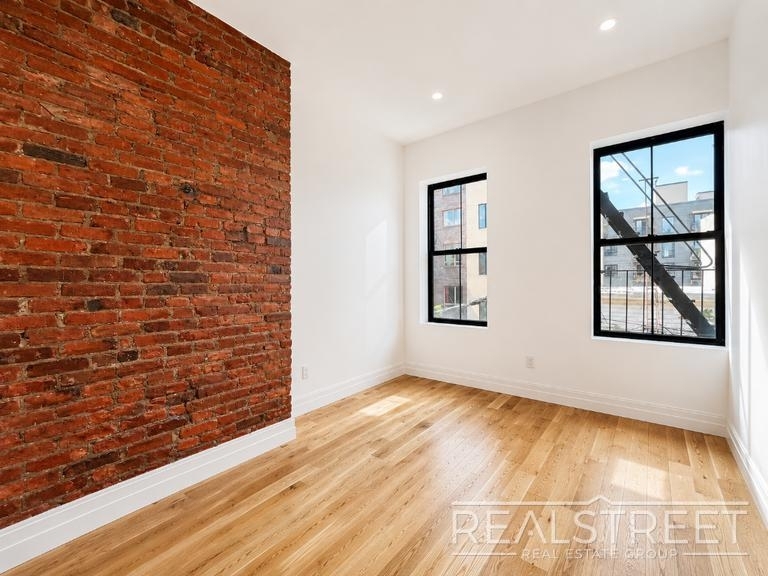1405 Greene Ave - Photo 8