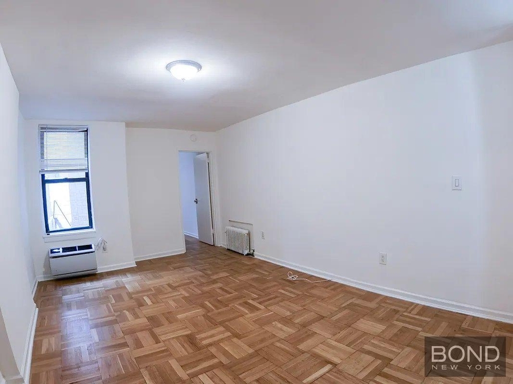 East 76th Street - Photo 1