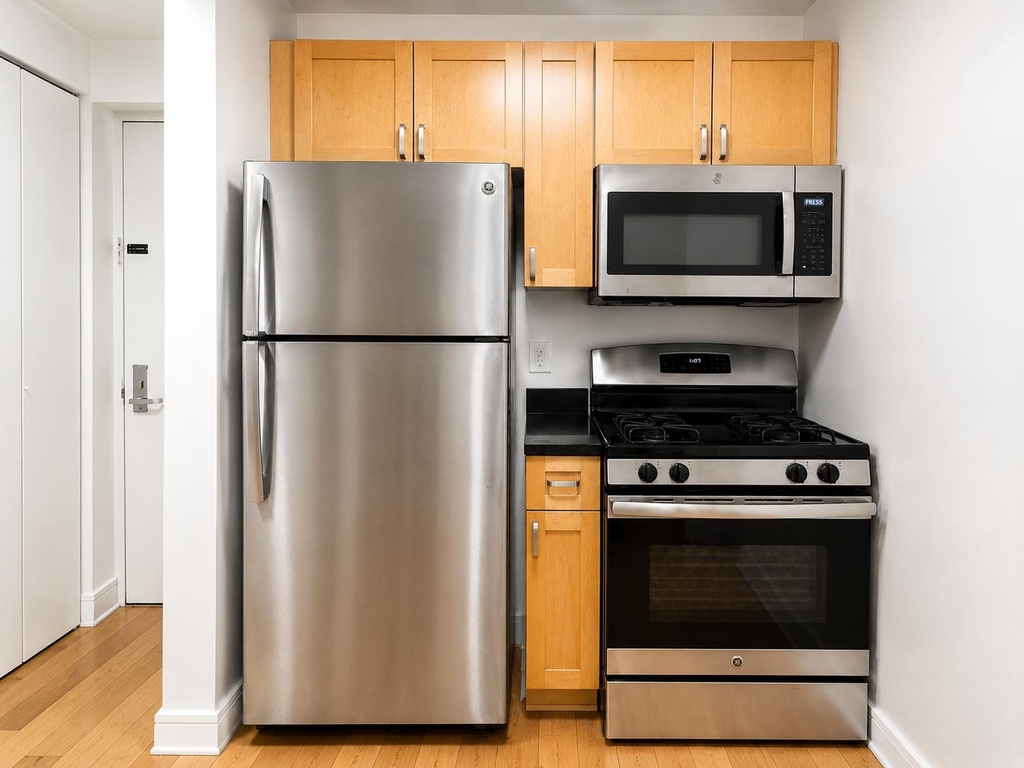 323 West 96th Street - Photo 8