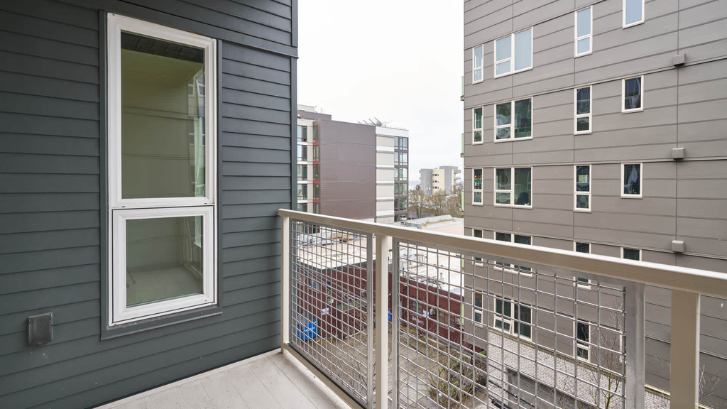 4715 42nd Ave Sw - Photo 25
