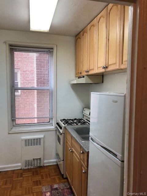 14325 84th Drive - Photo 6