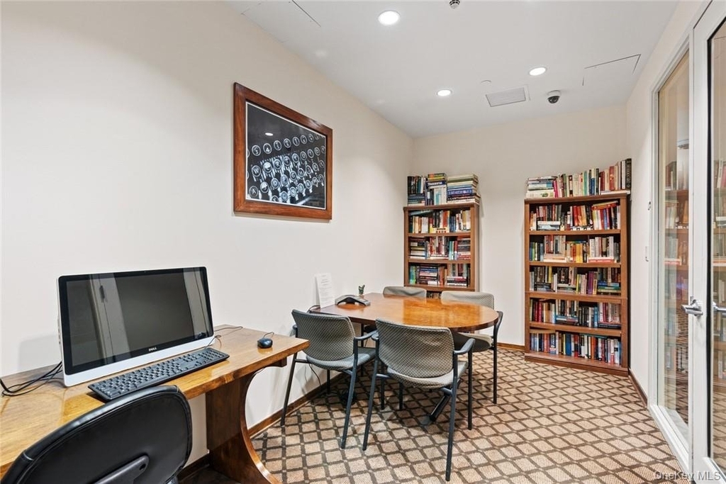 175 Huguenot Street - Photo 21