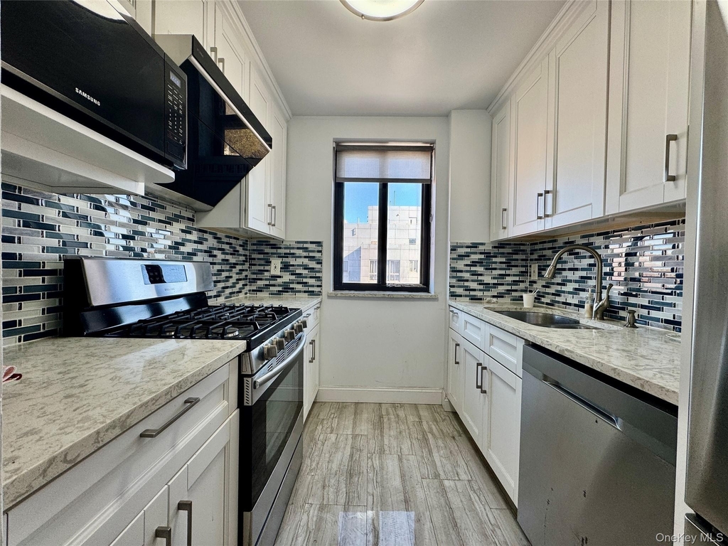13226 Avery Avenue - Photo 6
