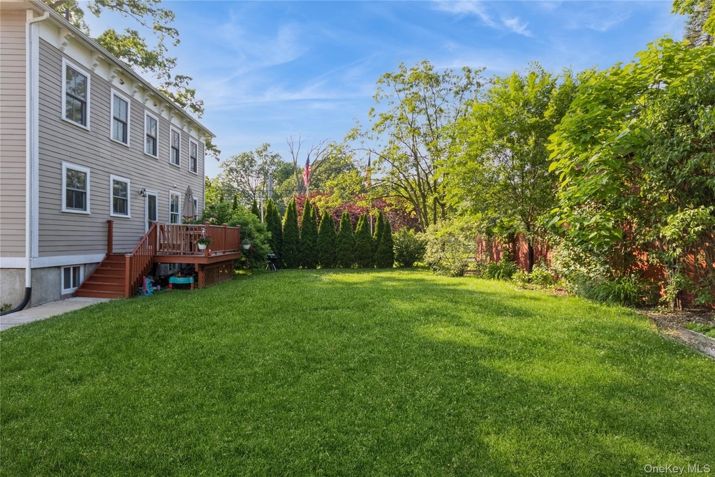 120 Verplanck Avenue - Photo 34