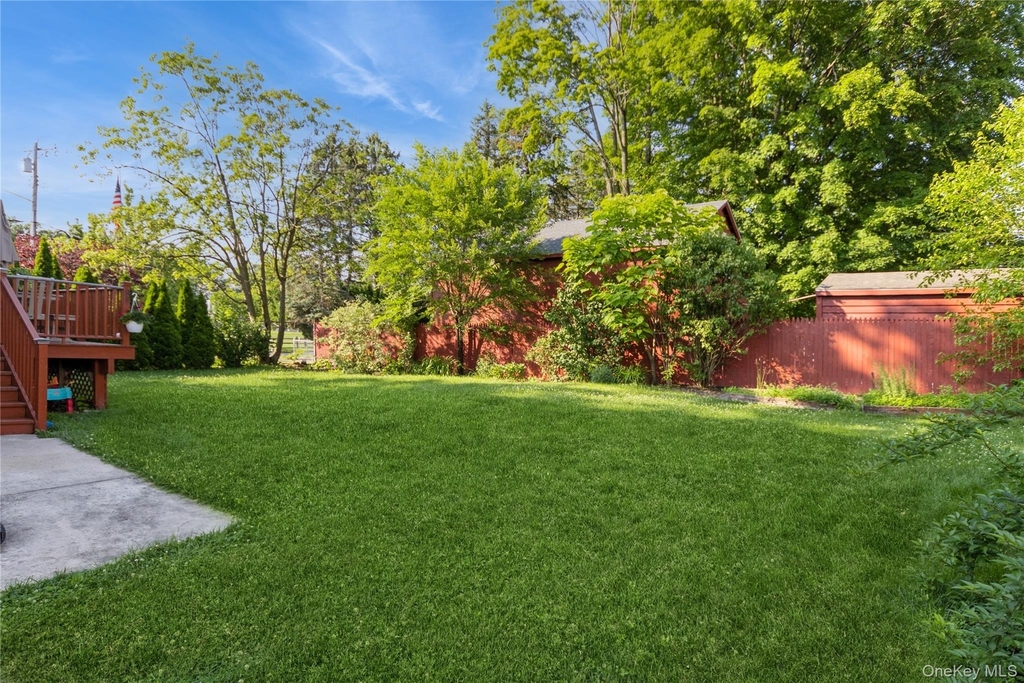 120 Verplanck Avenue - Photo 32