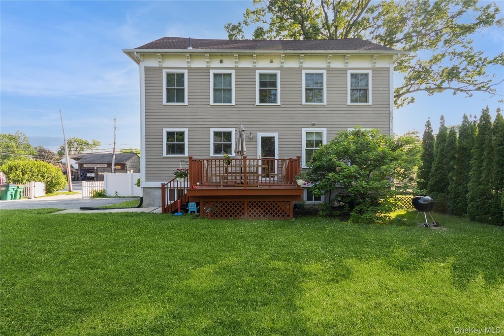 120 Verplanck Avenue - Photo 35
