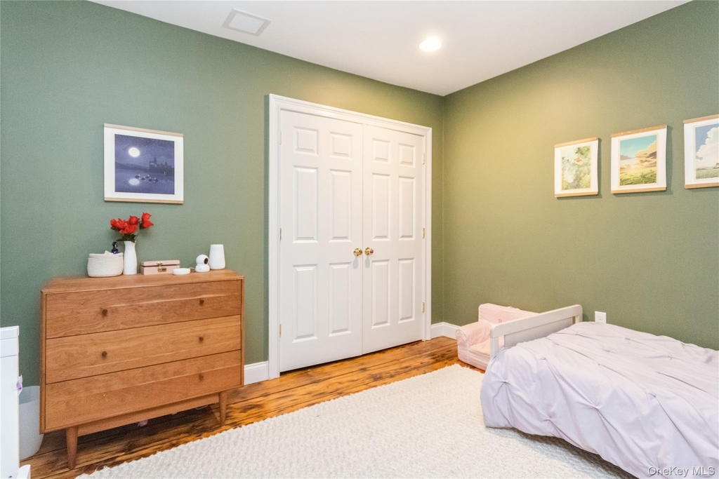 120 Verplanck Avenue - Photo 22