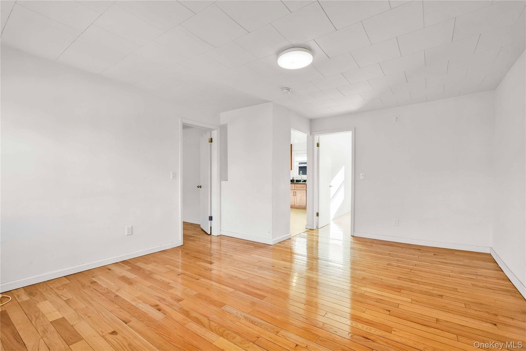 43-45 Parsons Boulevard - Photo 9
