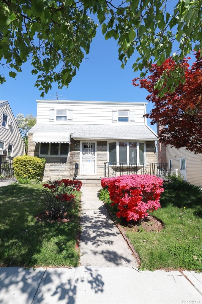 14-33 140th Street - Photo 0