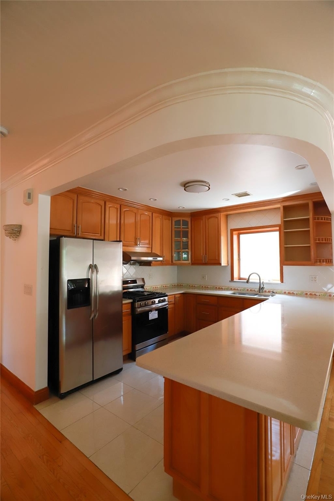 69-73 185th Street - Photo 3