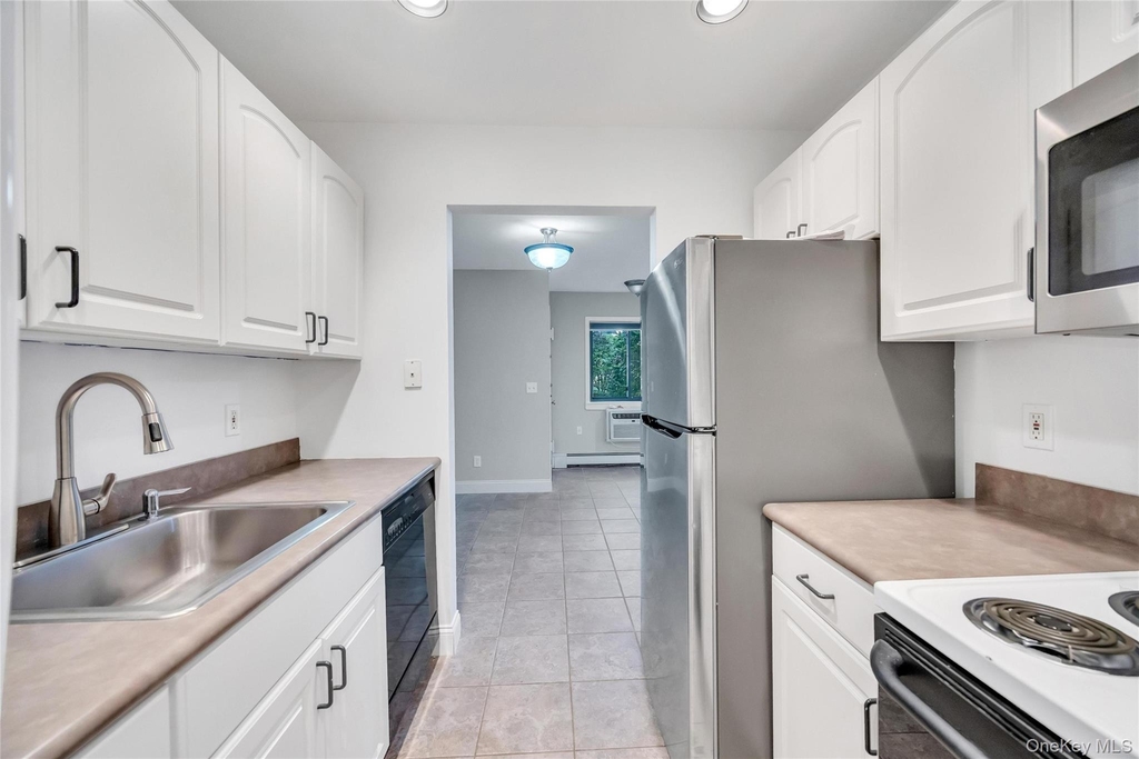 31 Richmond Boulevard - Photo 5