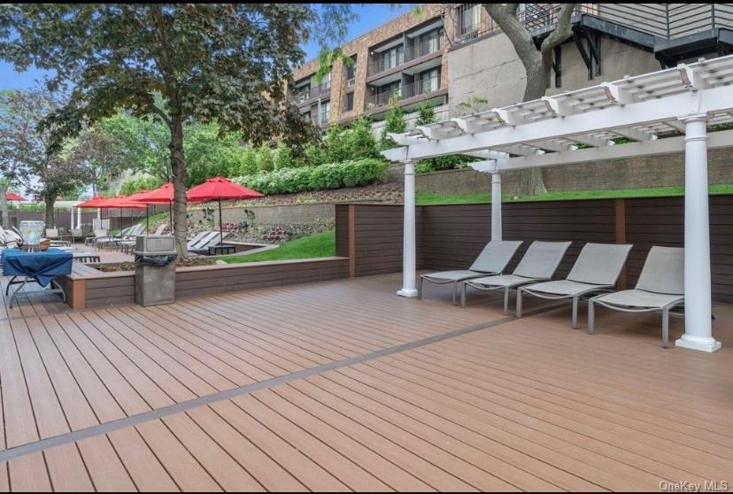 1 Bay Club Drive - Photo 3