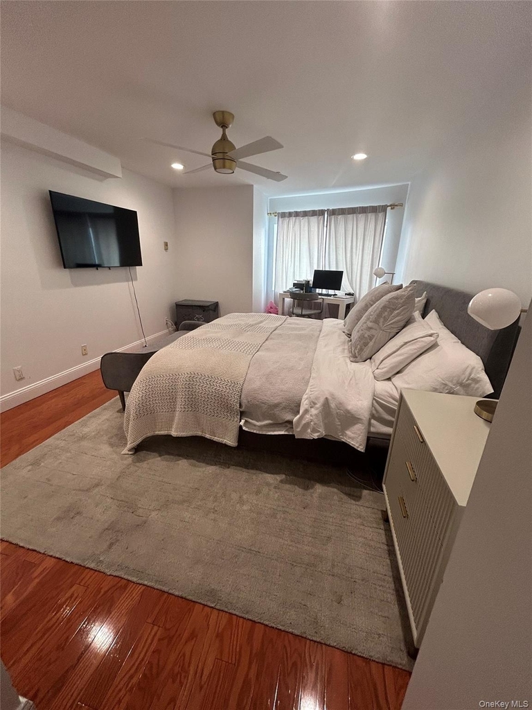 100 Cuttermill Road - Photo 15