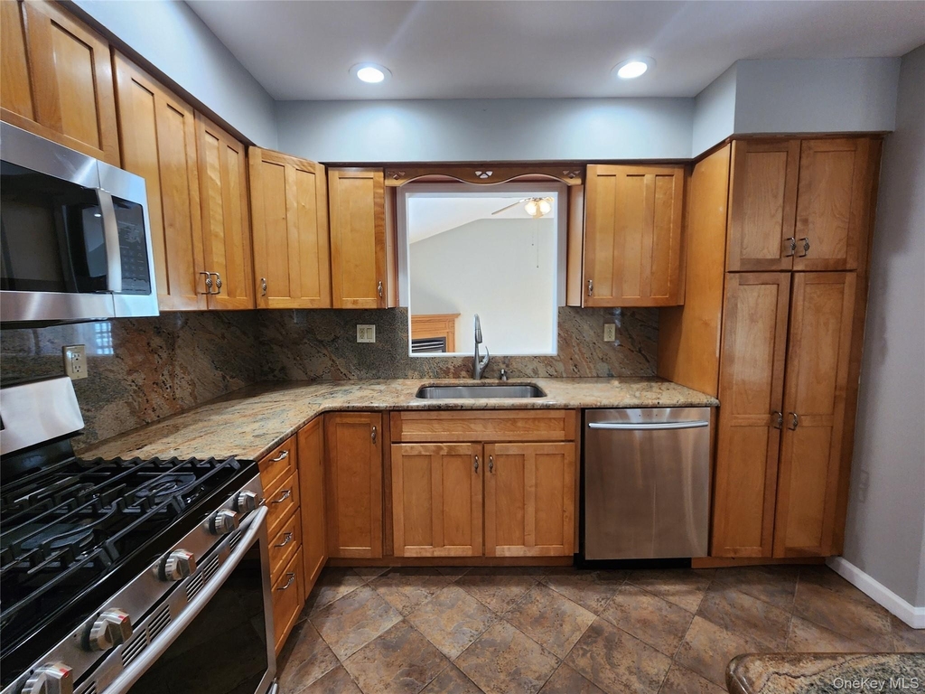 373 Ehrhardt Road - Photo 5