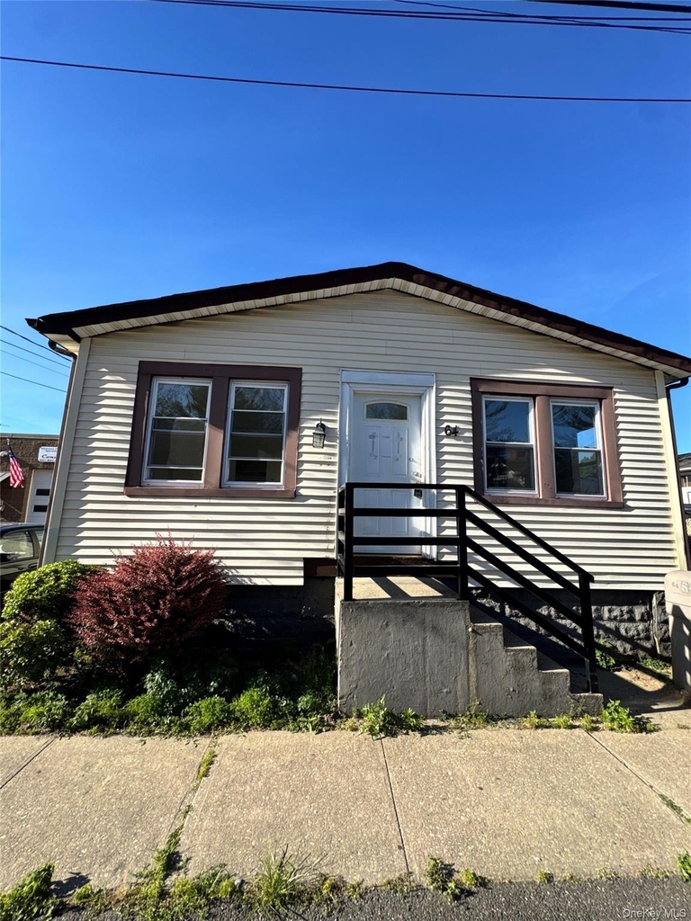 64 Sprague Avenue - Photo 2