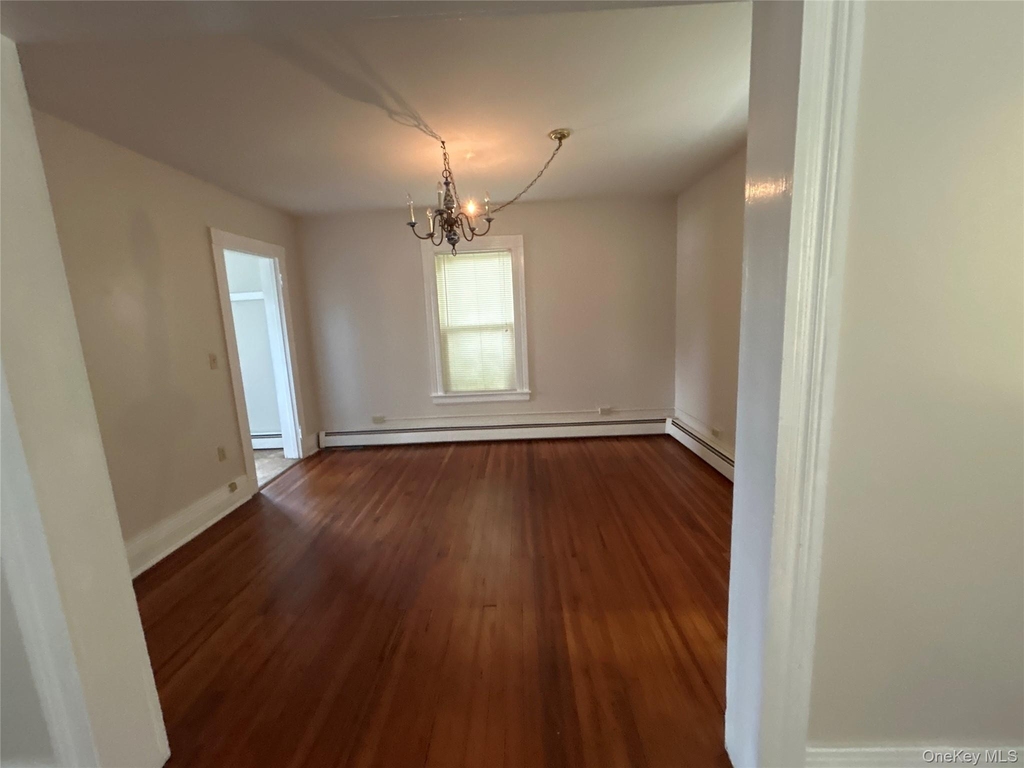 5851 S Elm Avenue - Photo 3