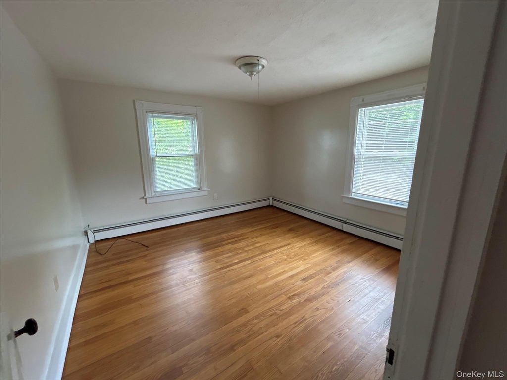 5851 S Elm Avenue - Photo 8