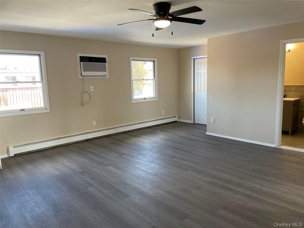 7 Locust Ave - Photo 13