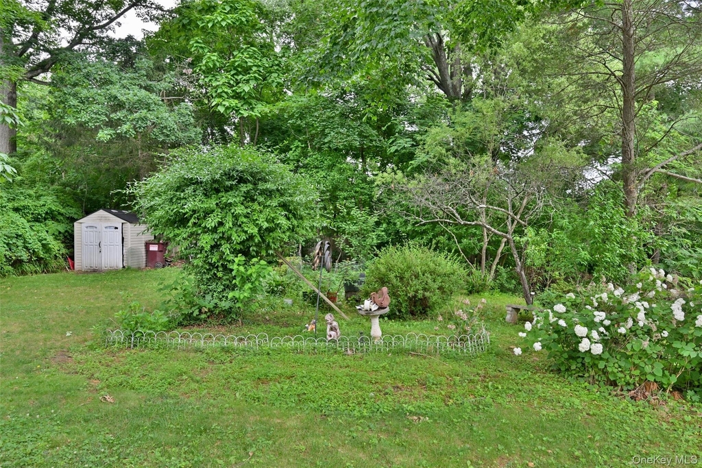 46 Robinson Avenue - Photo 18
