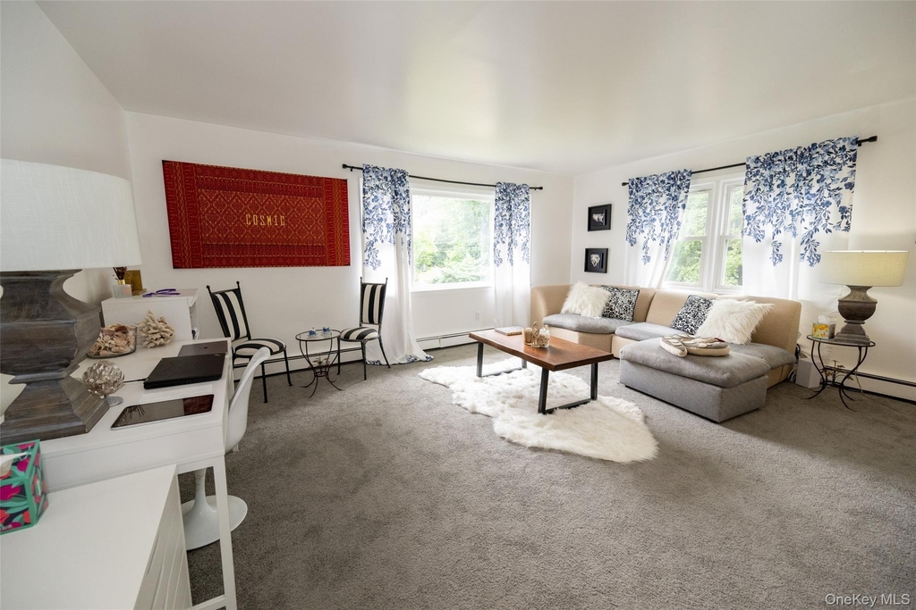 46 Robinson Avenue - Photo 8