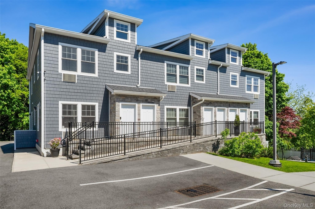 108 N Kensico Avenue - Photo 18