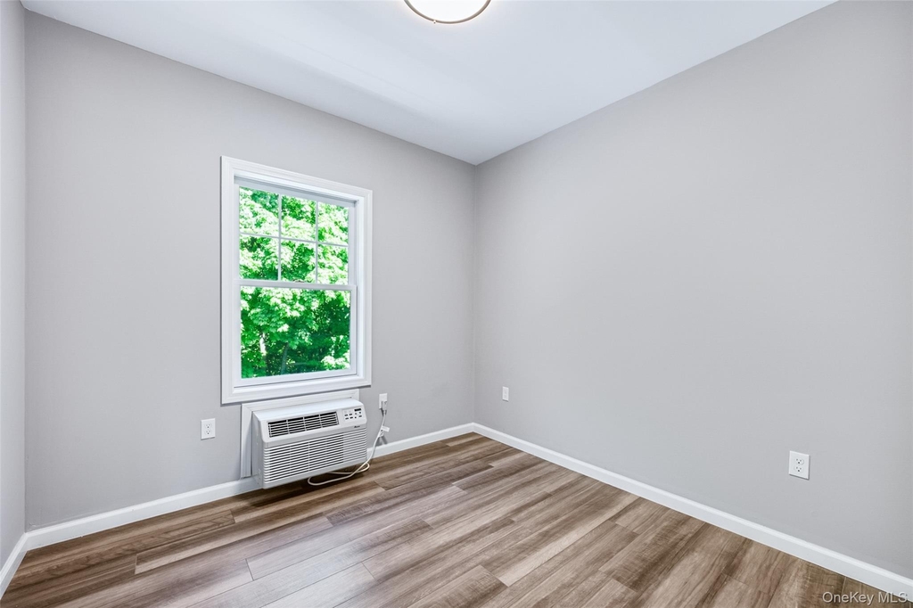 108 N Kensico Avenue - Photo 10