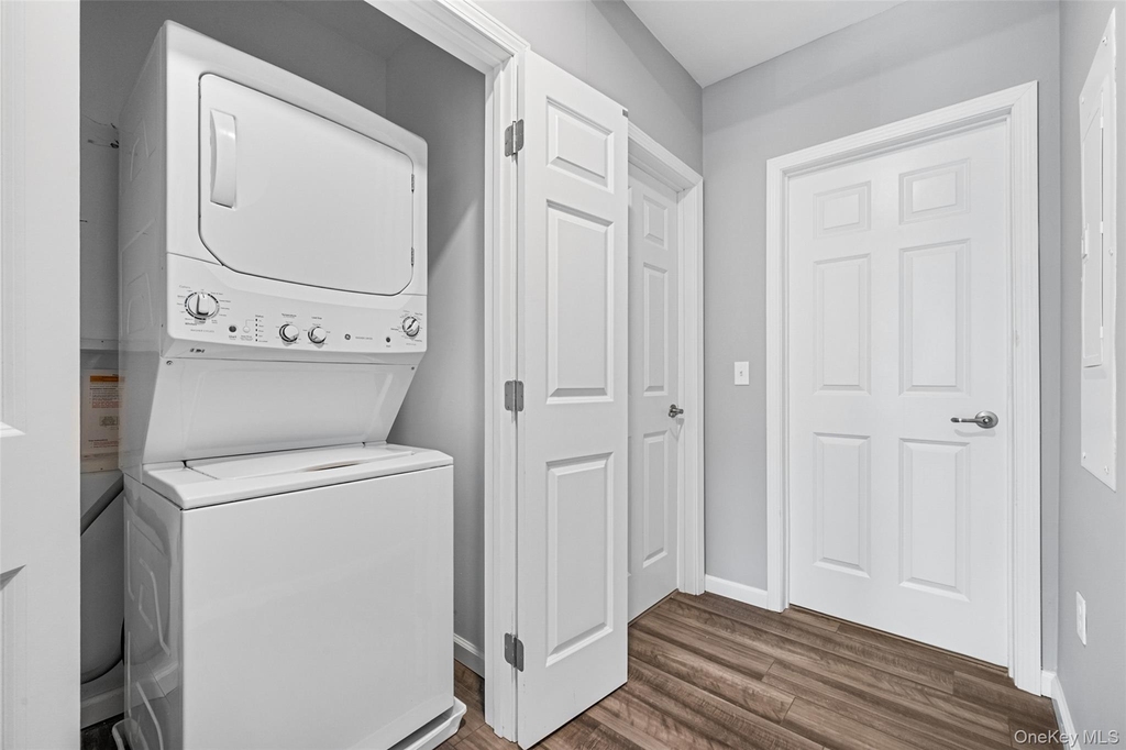 108 N Kensico Avenue - Photo 4