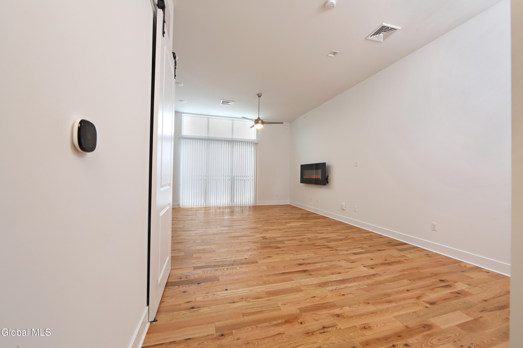 308 Excelsior Avenue - Photo 2