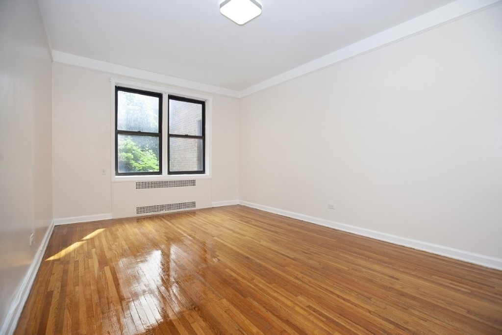 20 Clinton Street - Photo 8