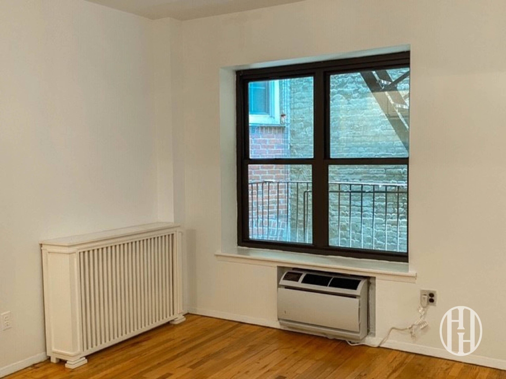 160 E 91st Street - Photo 6