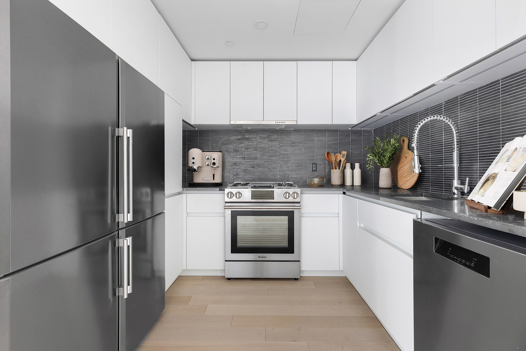 305 Union Avenue - Photo 4