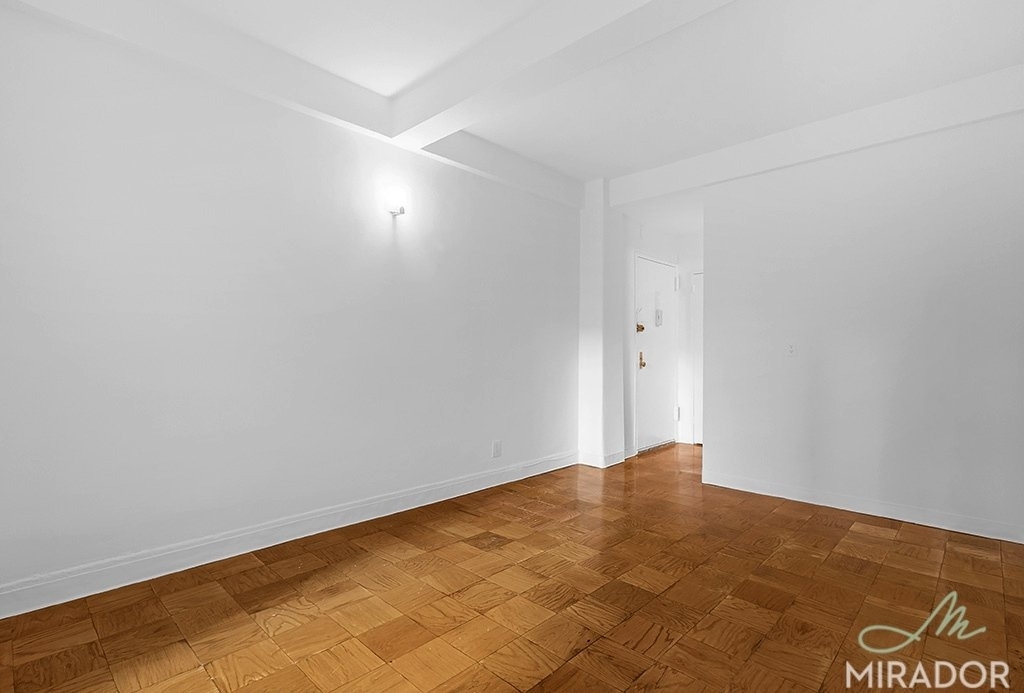 132 E 45th Street - Photo 1