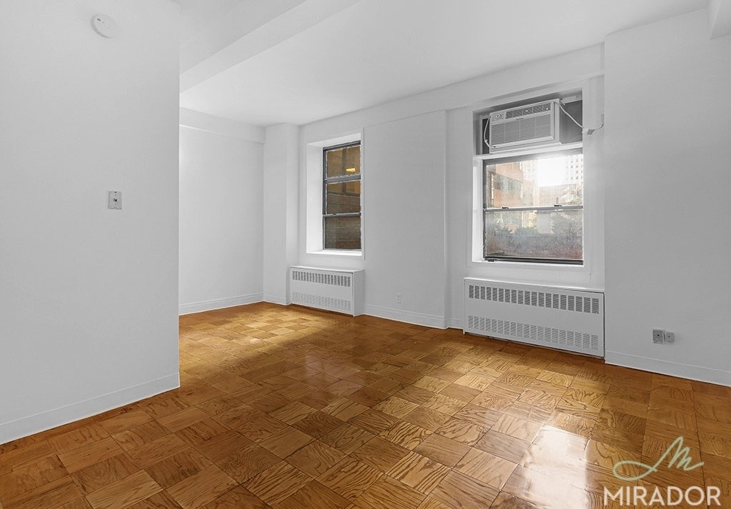 132 E 45th Street - Photo 0