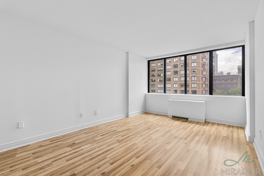 153 E 32nd Street - Photo 0