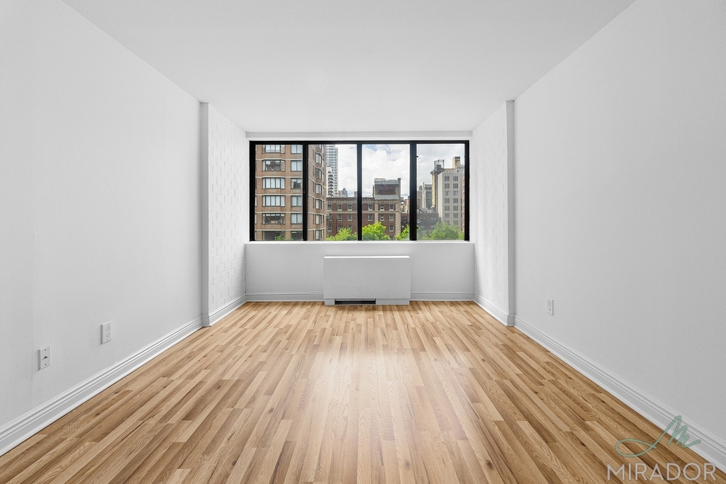 153 E 32nd Street - Photo 1
