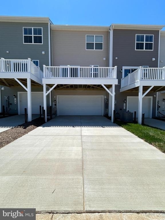 71 Swan Field Ave - Photo 0