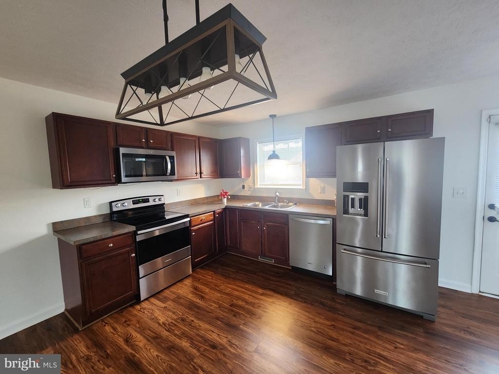 227 Tather Drive - Photo 4
